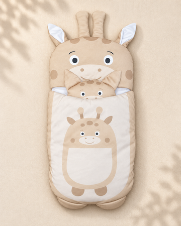 Carry Nest - Beige Giraffe