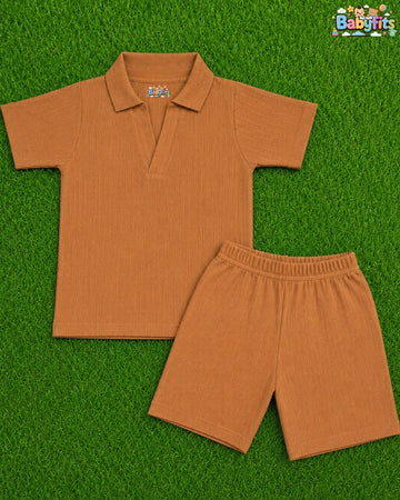 V Neck - Shirt & Shorts - Brown